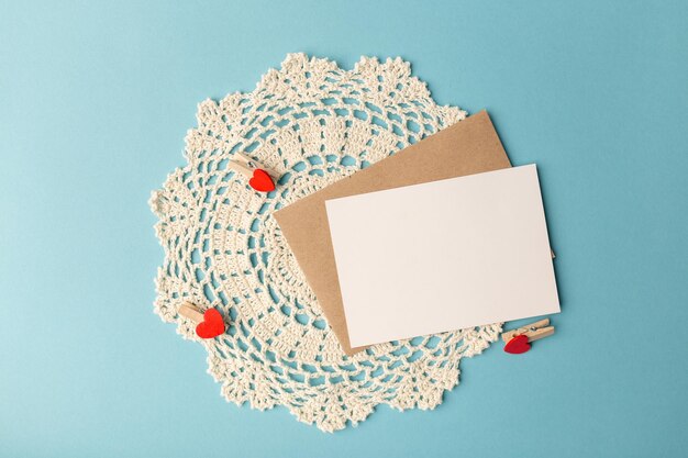 Vyšívaná pohľadnica